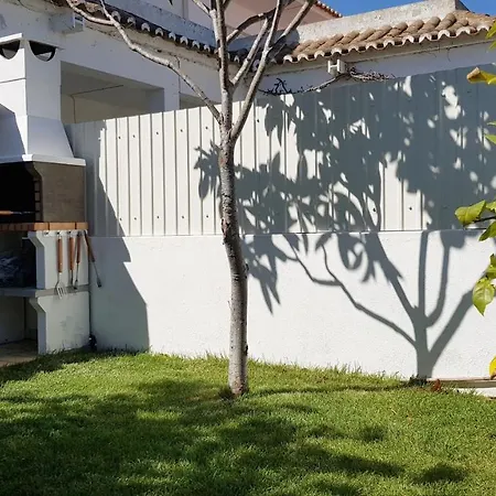 Magnific Studio With A Cozy Garden, 5 Minutes To The Beach Albufeira Exterior photo